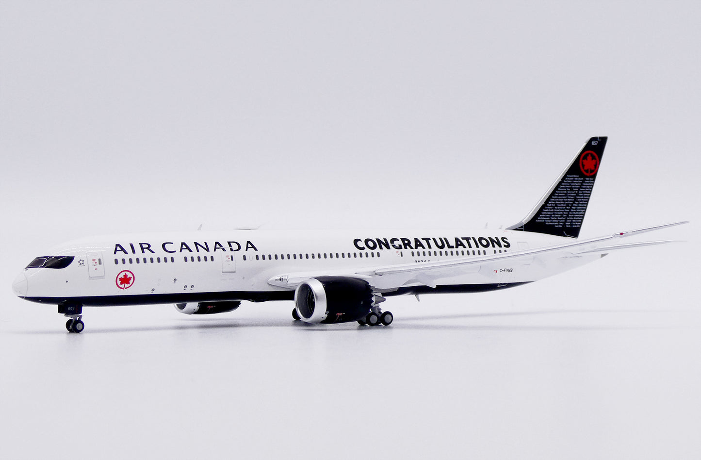 JC WINGS B787-9 DREAMLINER AIR CANADA "CONGRATULATIONS" (FLAPS DOWN) REG: C-FVNB