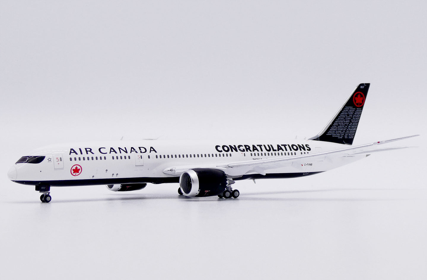 JC WINGS B787-9 DREAMLINER AIR CANADA "CONGRATULATIONS" (FLAPS DOWN) REG: C-FVNB