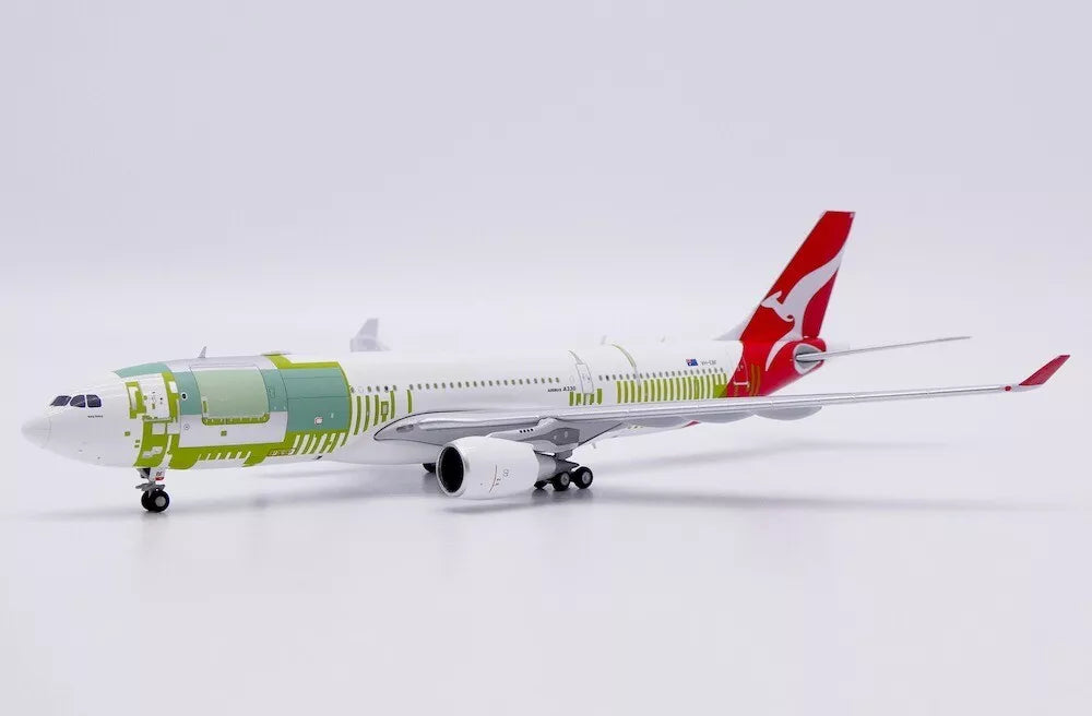 JC WINGS A330-200(P2F) QANTAS FREIGHT "BARE METAL" REG: VH-EBF