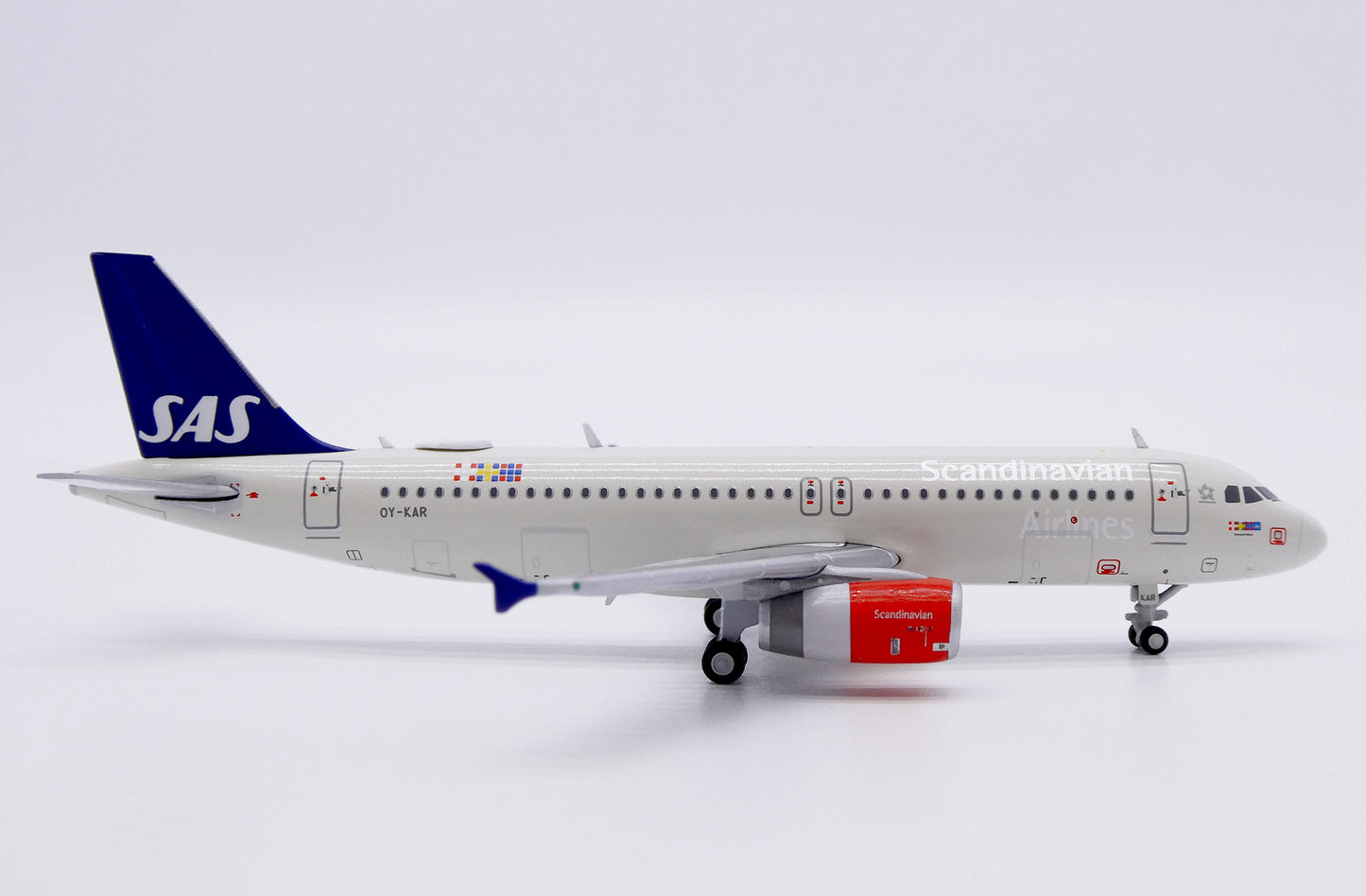 JC WINGS A320 SAS SCANDINAVIAN AIRLINES REG: OY-KAR