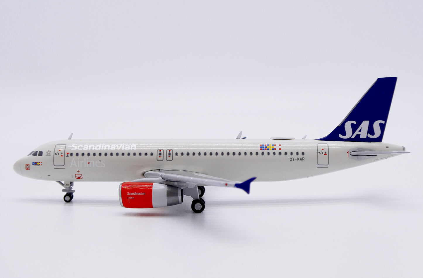 JC WINGS A320 SAS SCANDINAVIAN AIRLINES REG: OY-KAR
