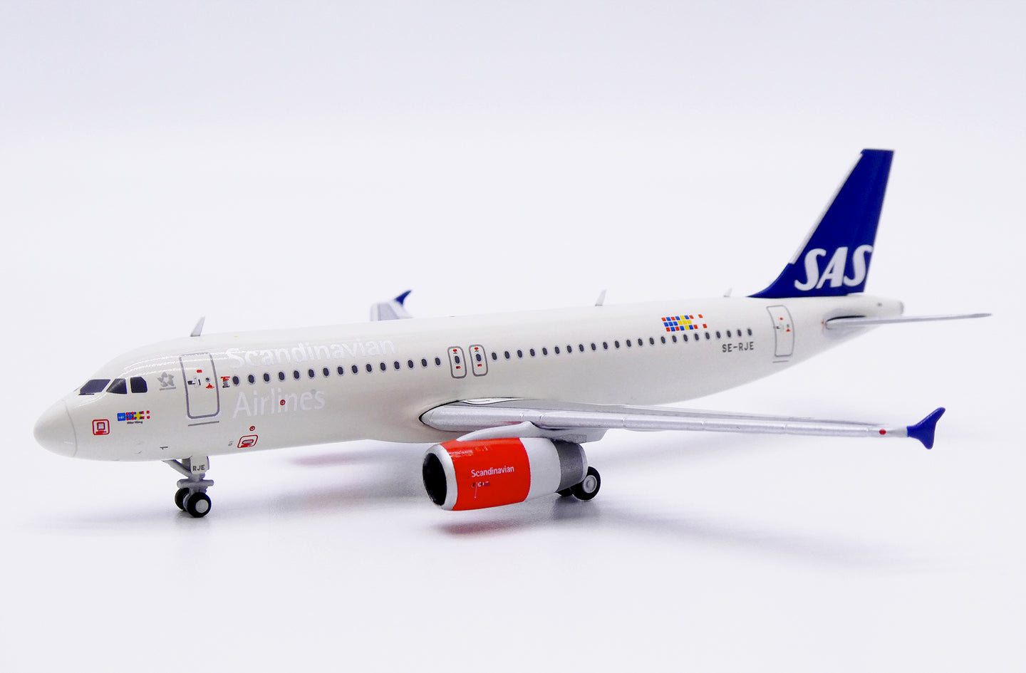 JC WINGS A320 SCANDINAVIAN AIRLINES (SAS) REG: SE-RJE