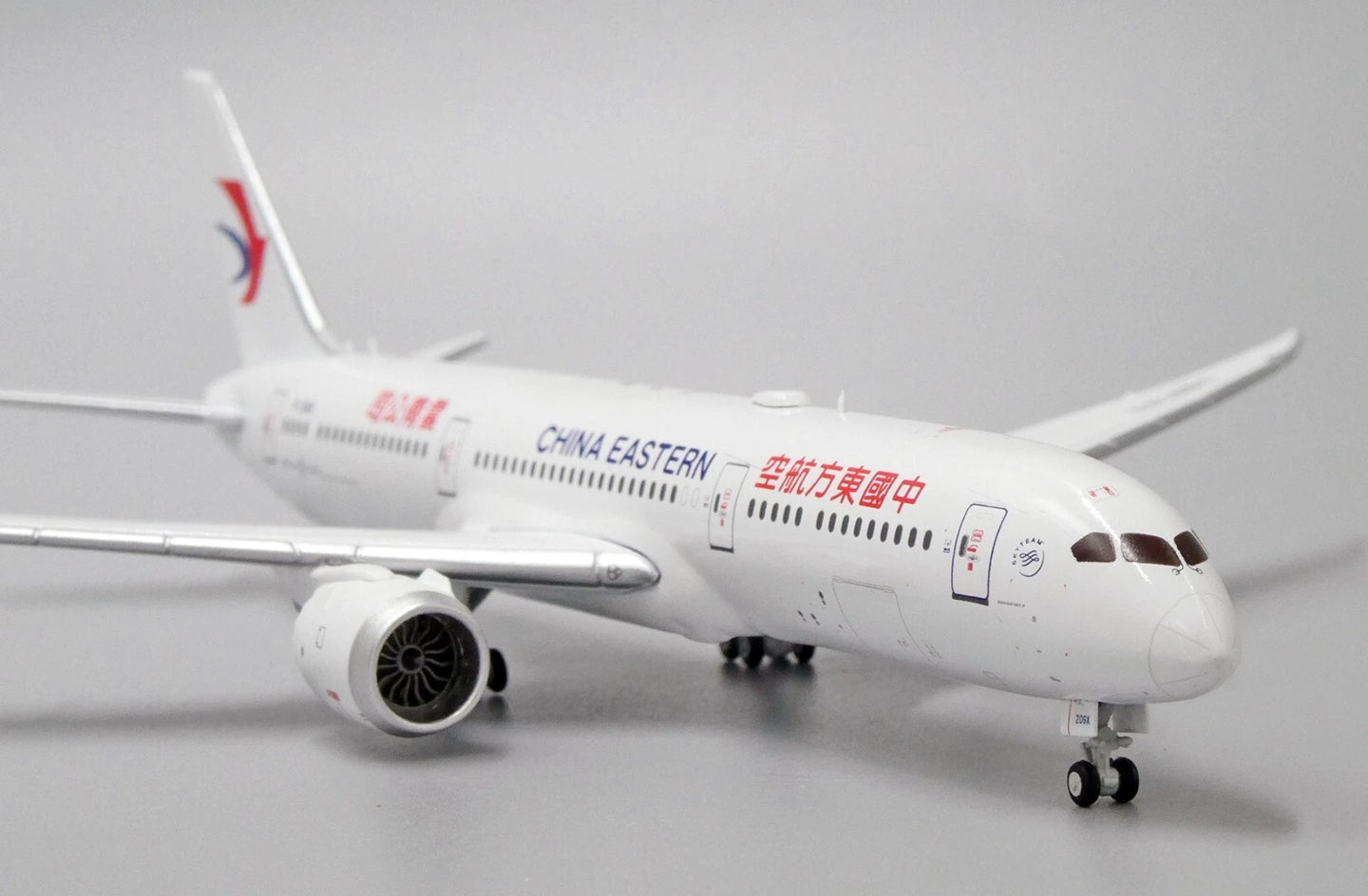 JC WINGS B787-9 CHINA EASTERN AIRLINES REG: B-206K