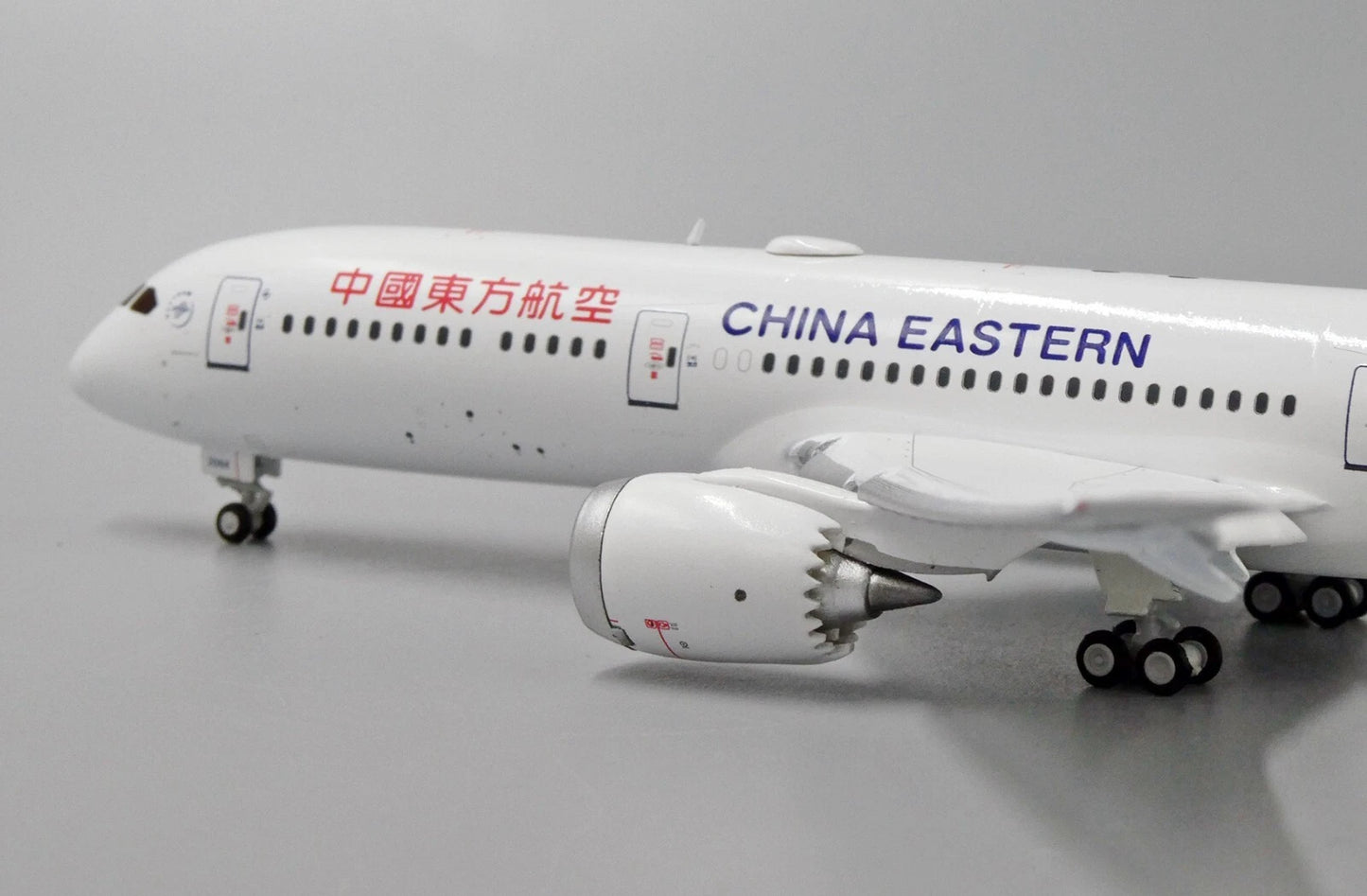 JC WINGS JC4029A 1/400 B787-9 CHINA EASTERN AIRLINES (FLAPS DOWN) REG: B-206K