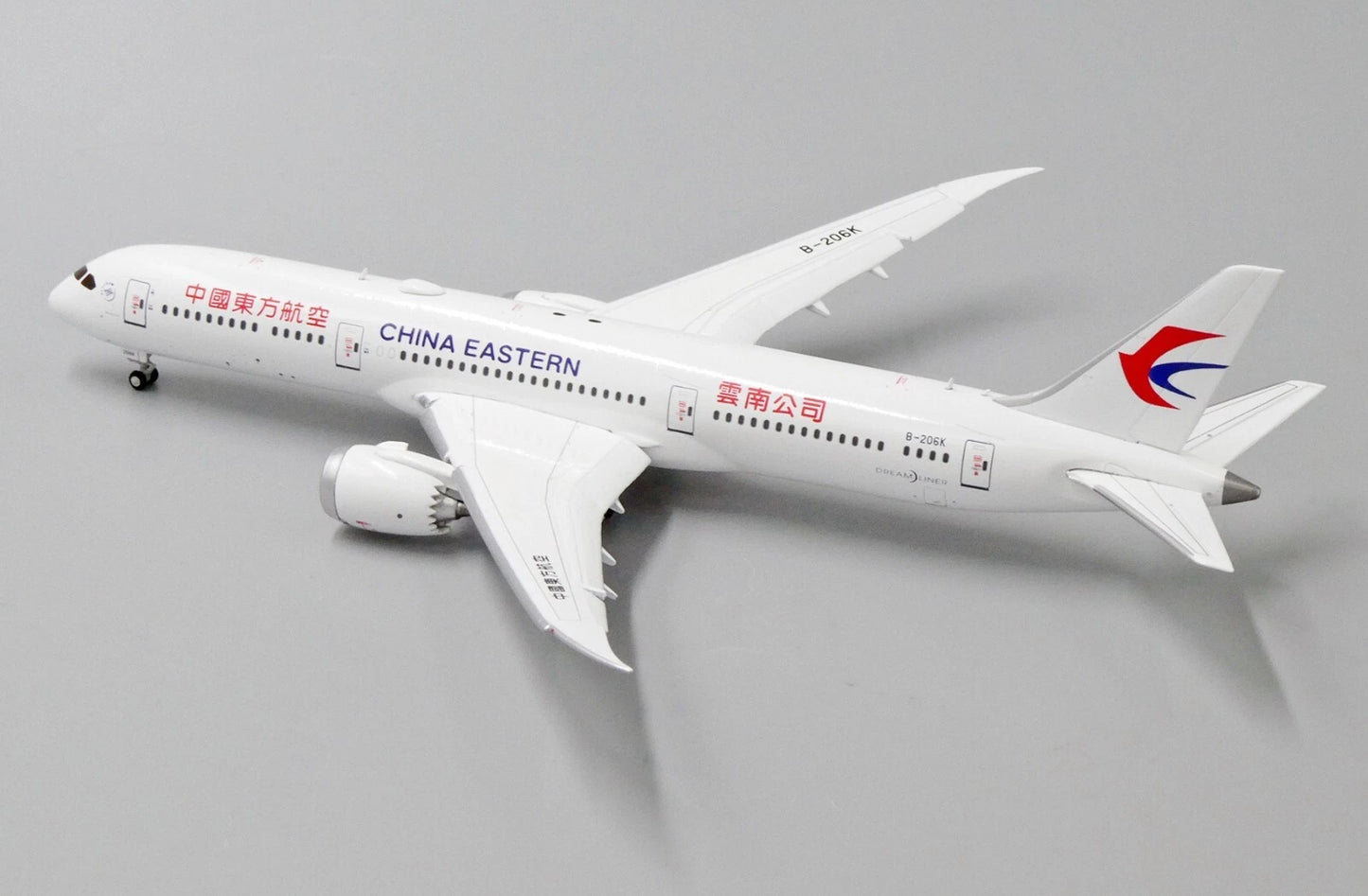 JC WINGS JC4029A 1/400 B787-9 CHINA EASTERN AIRLINES (FLAPS DOWN) REG: B-206K