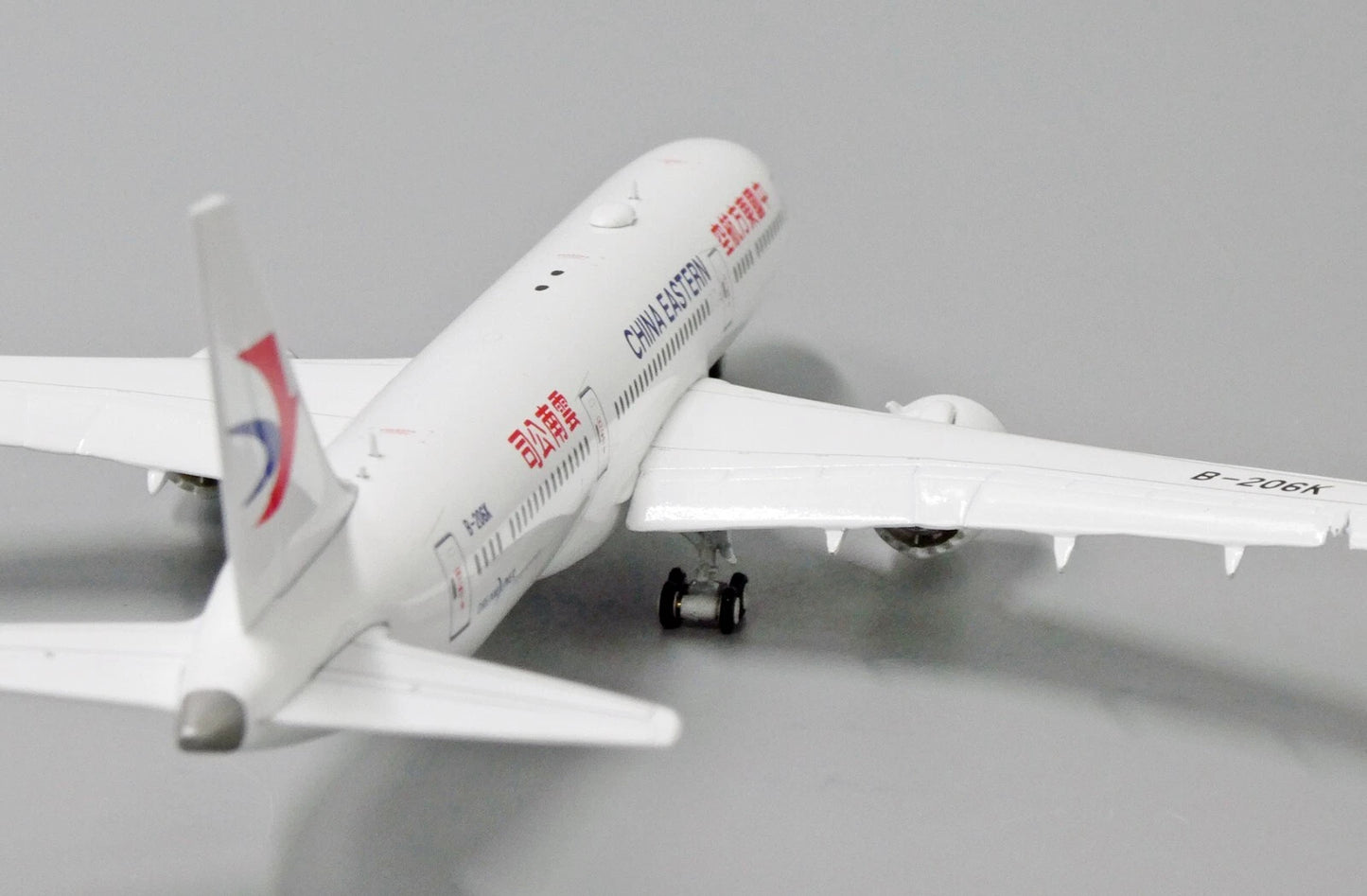 JC WINGS JC4029A 1/400 B787-9 CHINA EASTERN AIRLINES (FLAPS DOWN) REG: B-206K