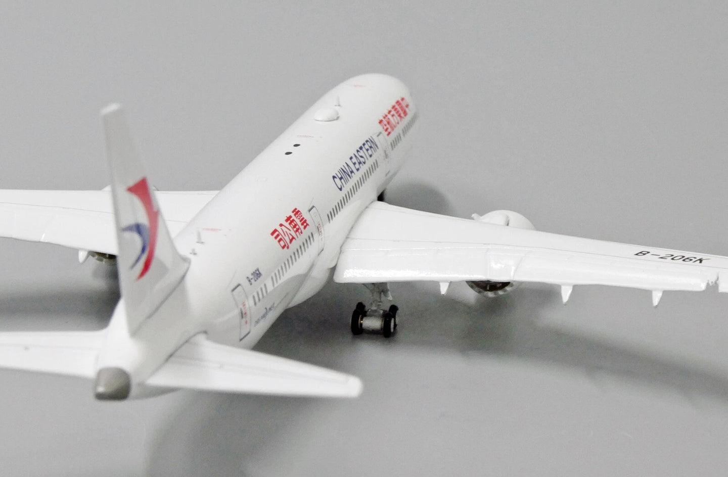 JC WINGS JC4029A 1/400 B787-9 CHINA EASTERN AIRLINES (FLAPS DOWN) REG: B-206K