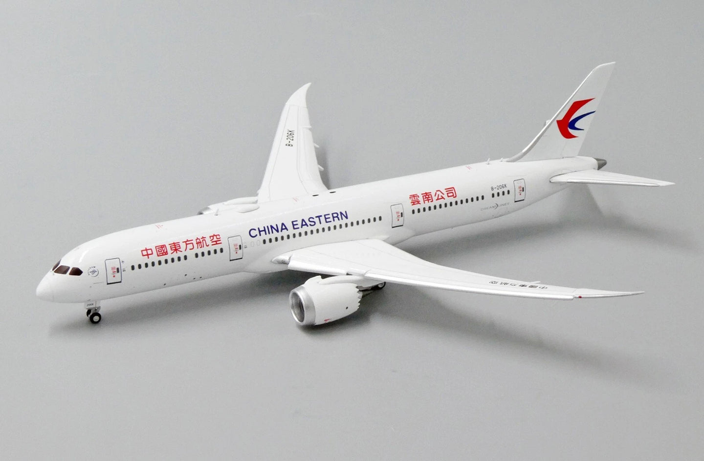 JC WINGS JC4029A 1/400 B787-9 CHINA EASTERN AIRLINES (FLAPS DOWN) REG: B-206K