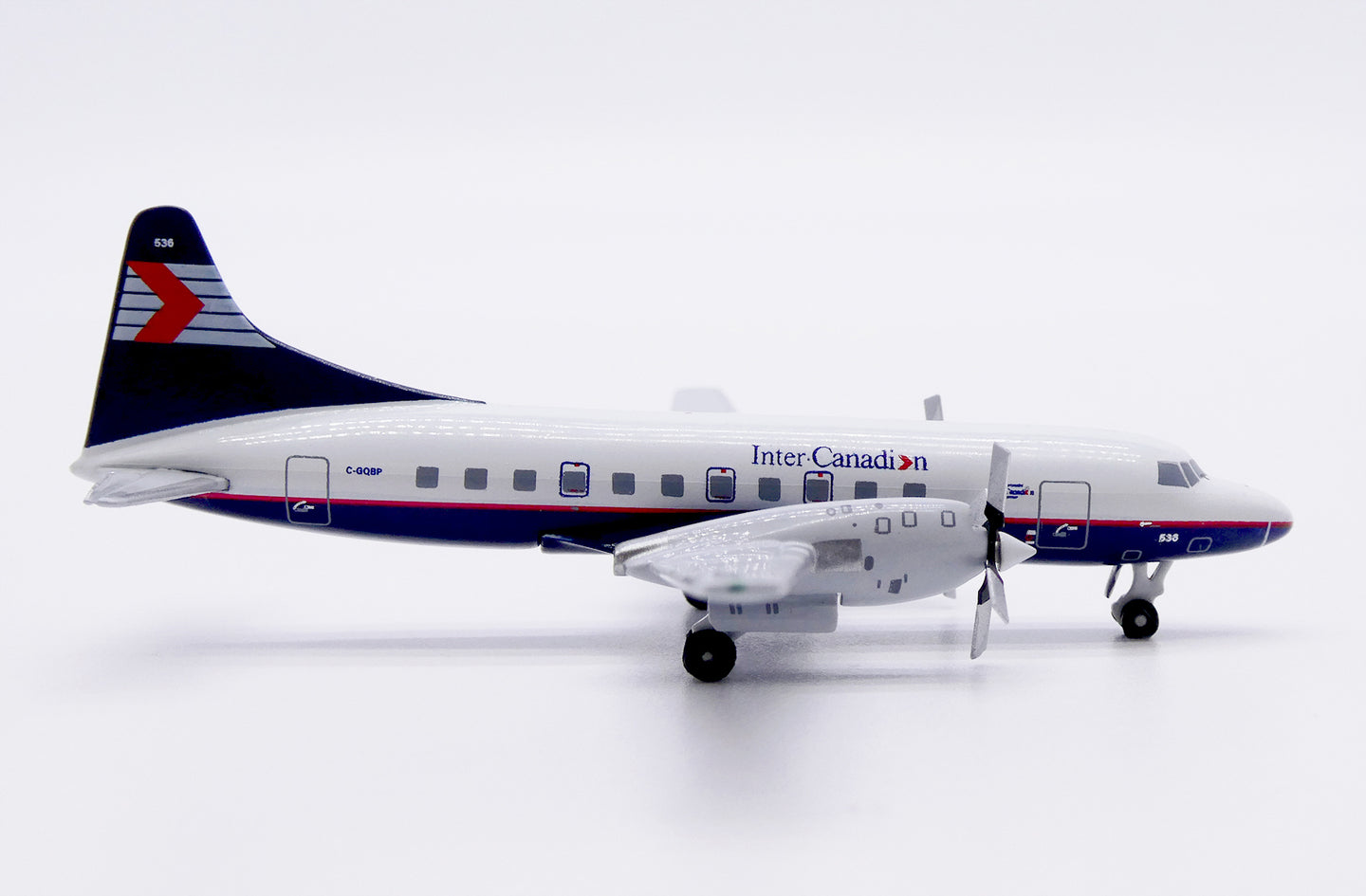 JC WINGS CONVAIR CV-580 INTER-CANADIEN REG: C-GQBP