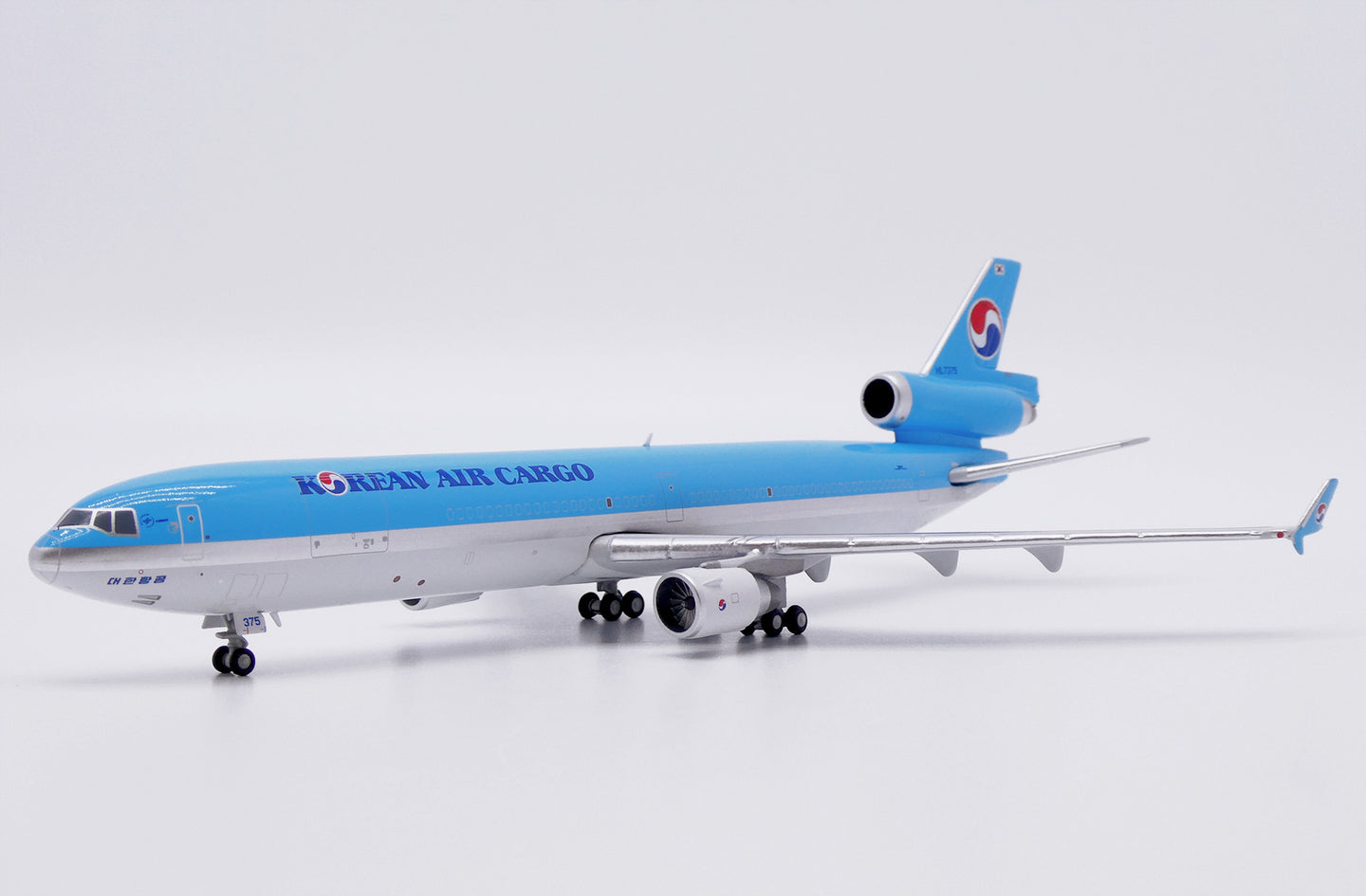 JC WINGS MD-11F KOREAN AIR CARGO REG: HL7375