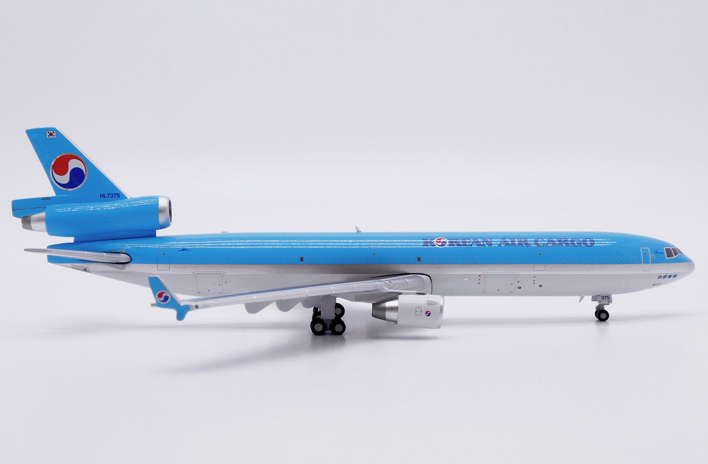 JC WINGS MD-11F KOREAN AIR CARGO REG: HL7375