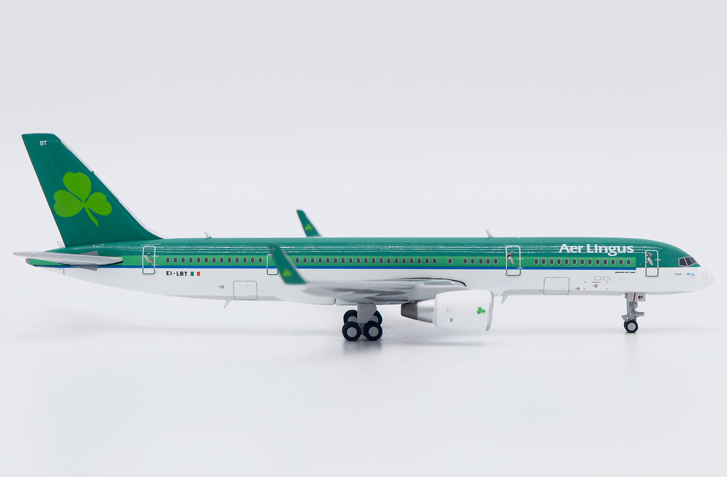 JC WINGS B757-200 AER LINGUS REG: EI-LBT