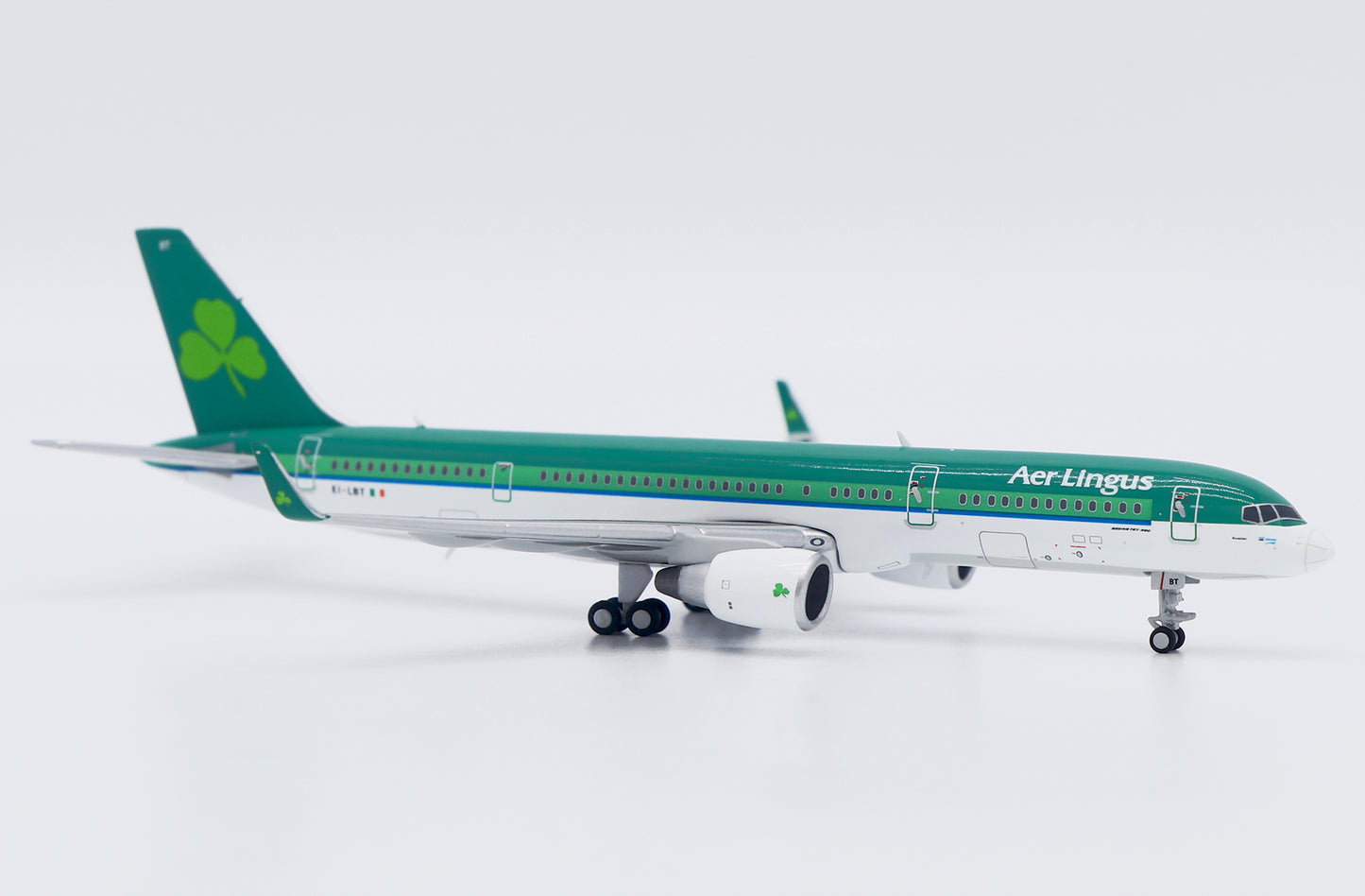 JC WINGS B757-200 AER LINGUS REG: EI-LBT