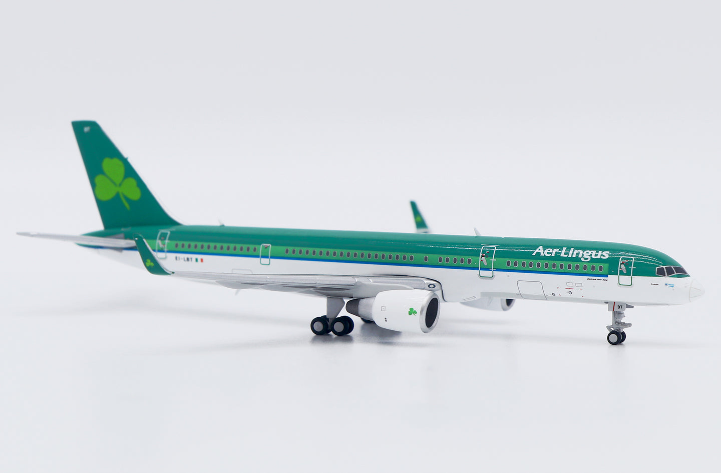 JC WINGS B757-200 AER LINGUS REG: EI-LBT