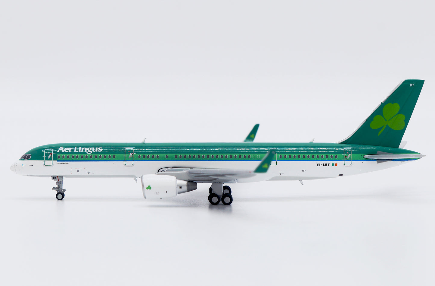 JC WINGS B757-200 AER LINGUS REG: EI-LBT