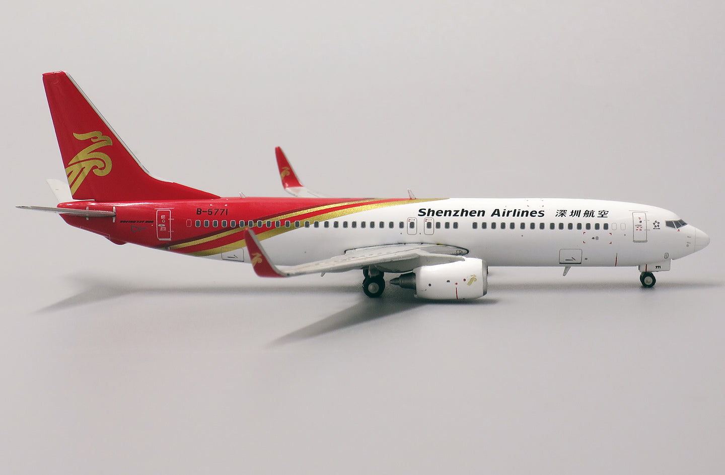 JC WINGS B737-800 SHENZHEN AIRLINES REG: B-5771