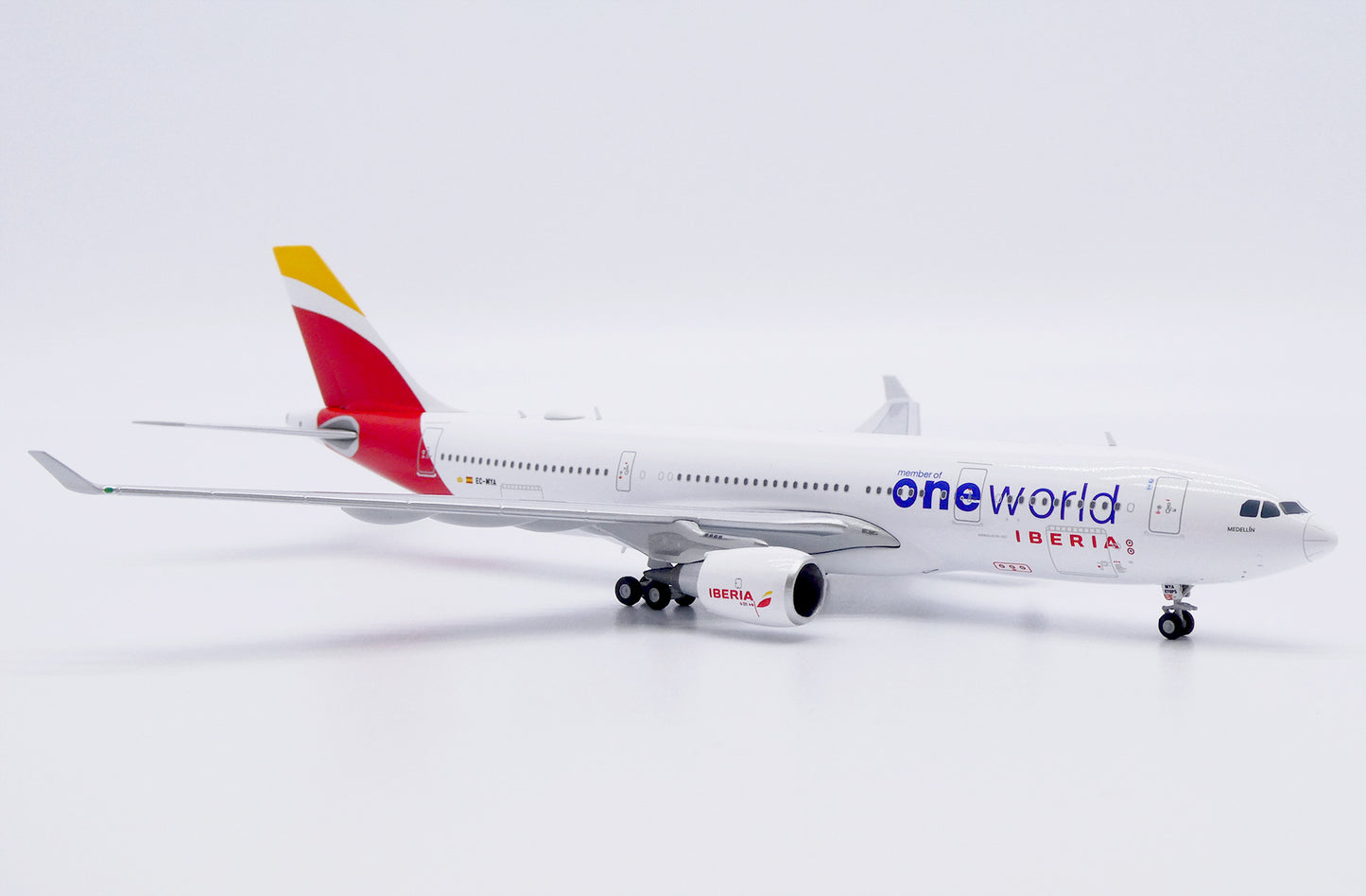 JC WINGS A330-200 IBERIA ONEWORLD REG: EC-MYA