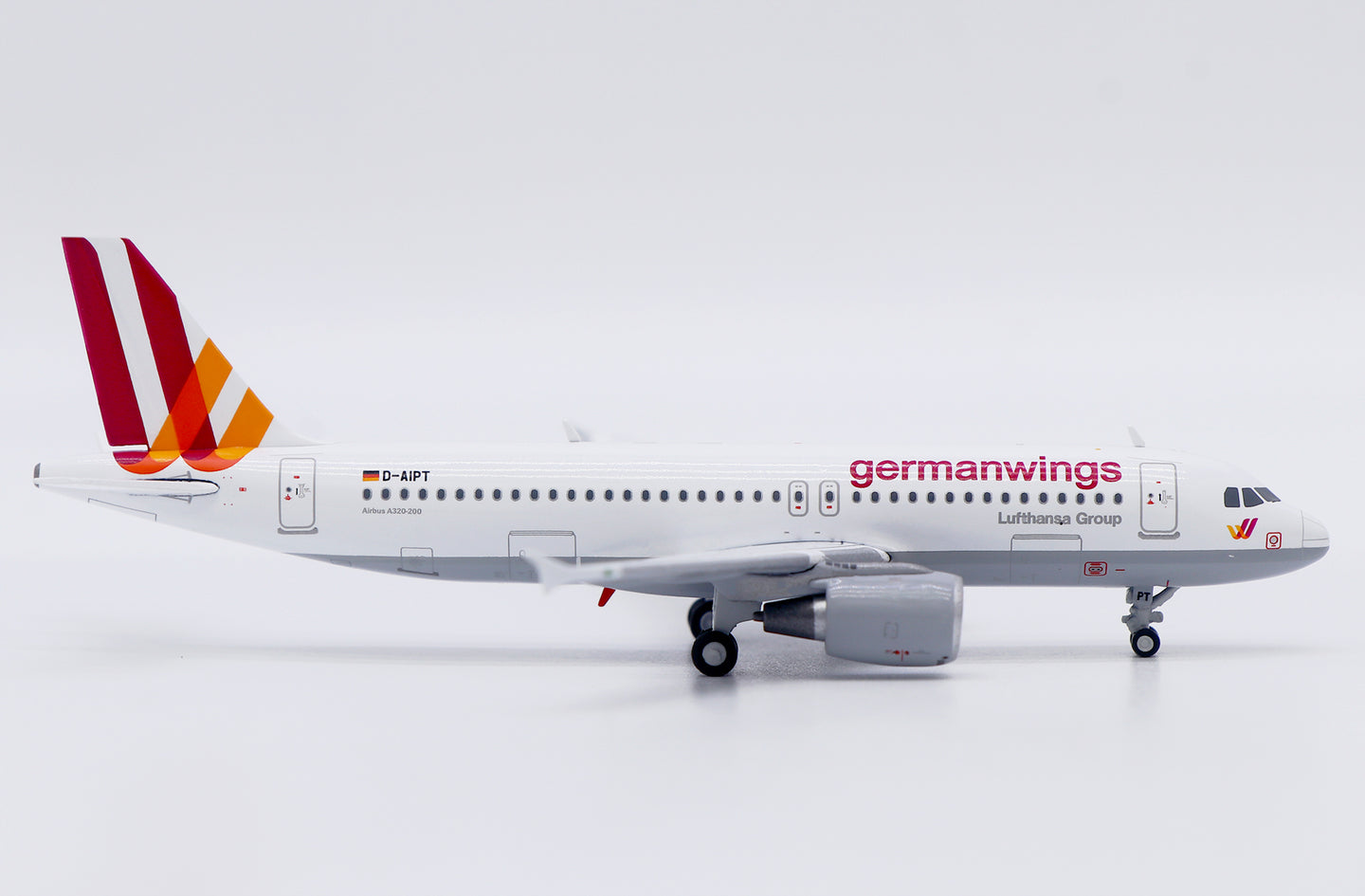JC WINGS A320 GERMANWINGS REG: D-AIPT