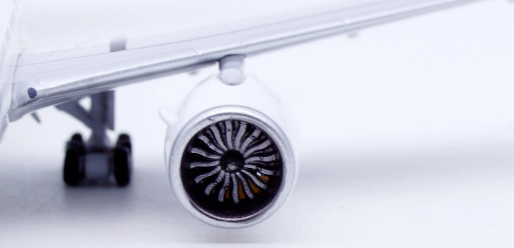 JC WINGS B777-300ER AIR NEW ZEALAND "ALL WHITE" REG: ZK-OKU