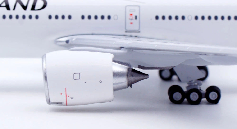 JC WINGS B777-300ER AIR NEW ZEALAND "ALL WHITE" REG: ZK-OKU