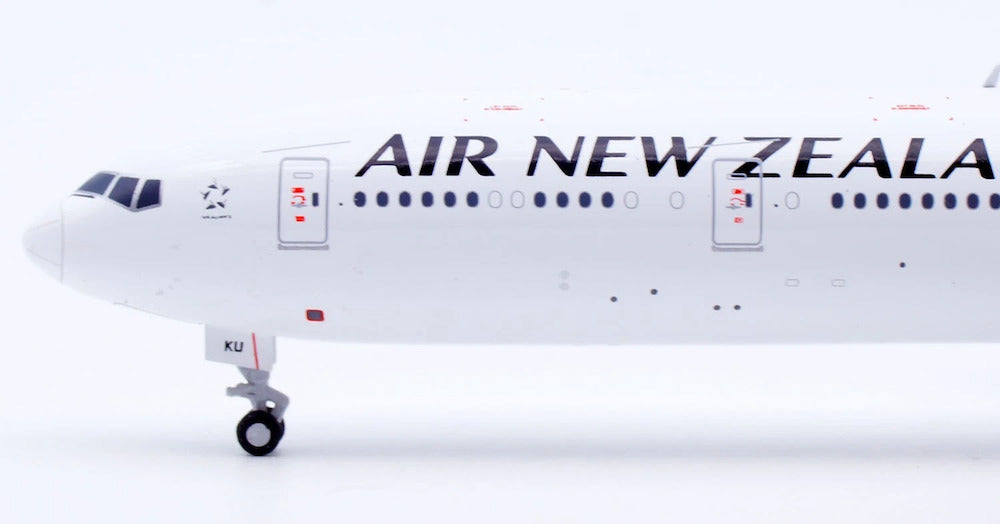 JC WINGS B777-300ER AIR NEW ZEALAND "ALL WHITE" REG: ZK-OKU