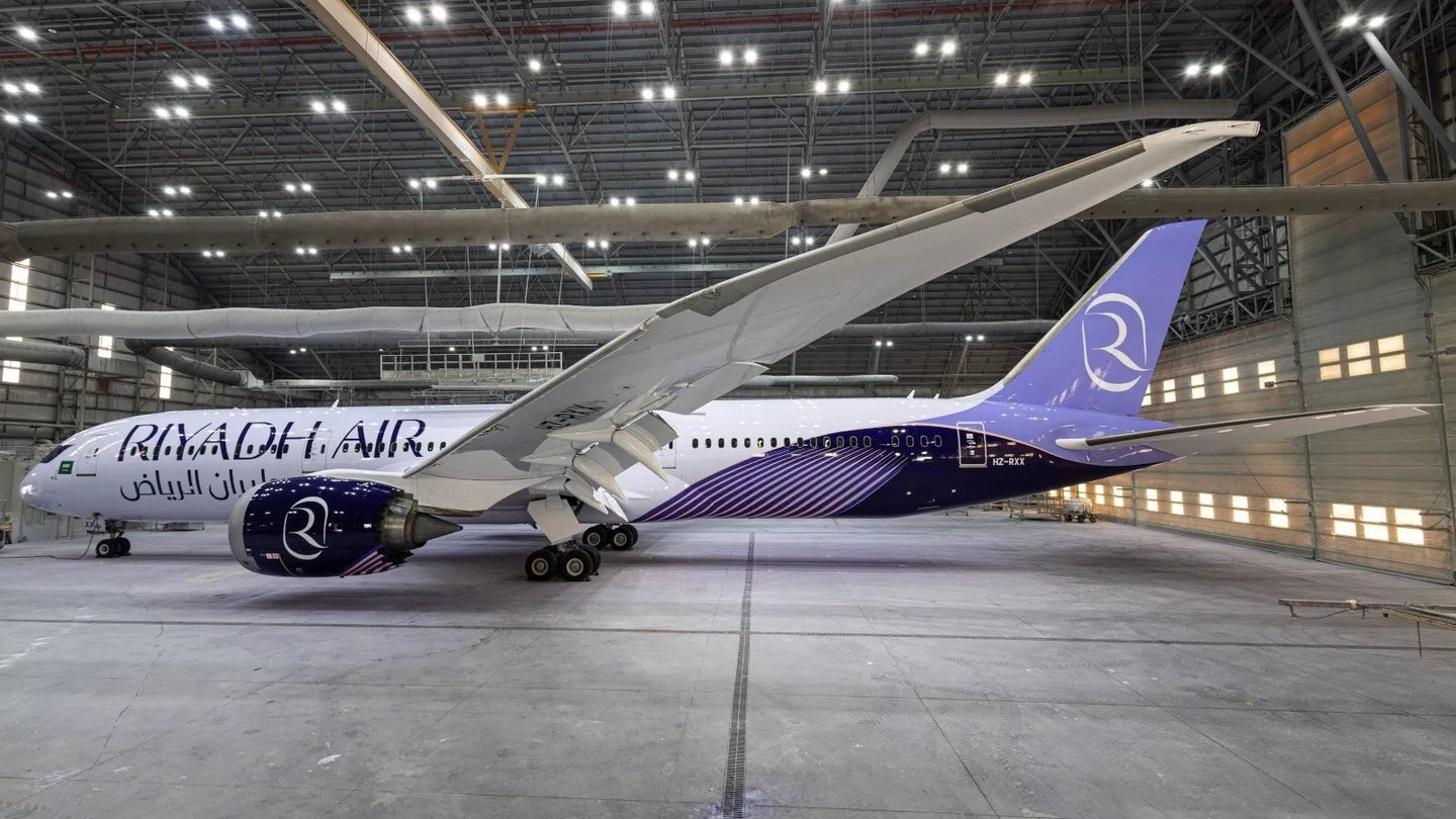 JC WINGS B787-9 DREAMLINER RIYADH AIR (FLAPS DOWN) REG: HZ-RXX