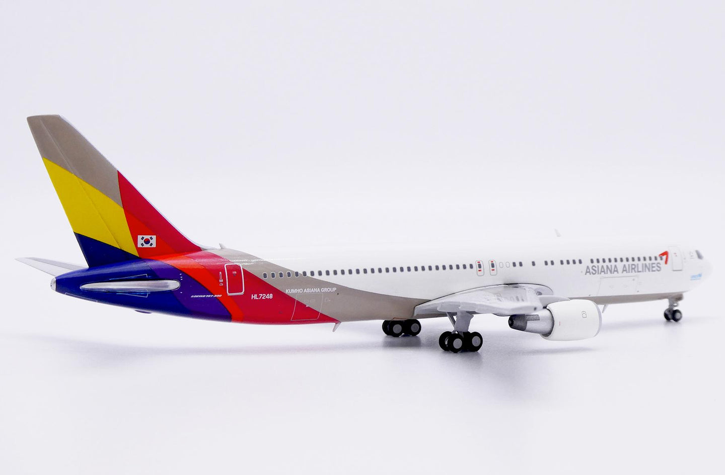 JC WINGS B737 MAX 8 SHENZHEN AIRLINES REG: B-1160