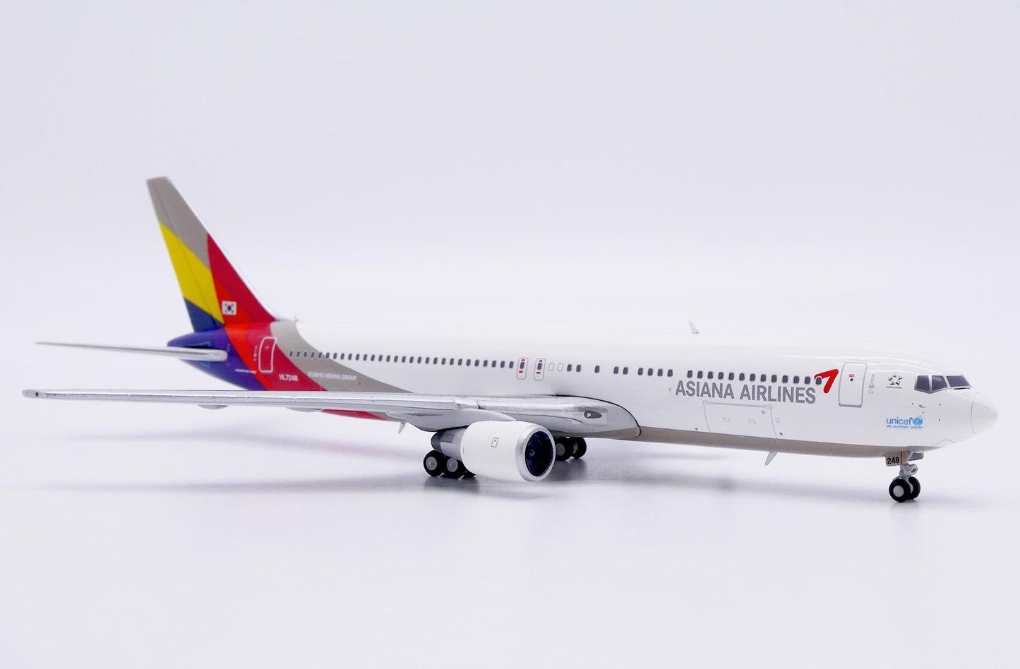 JC WINGS B737 MAX 8 SHENZHEN AIRLINES REG: B-1160