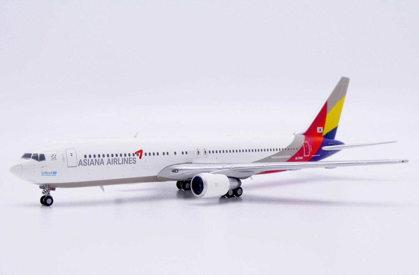 JC WINGS B737 MAX 8 SHENZHEN AIRLINES REG: B-1160