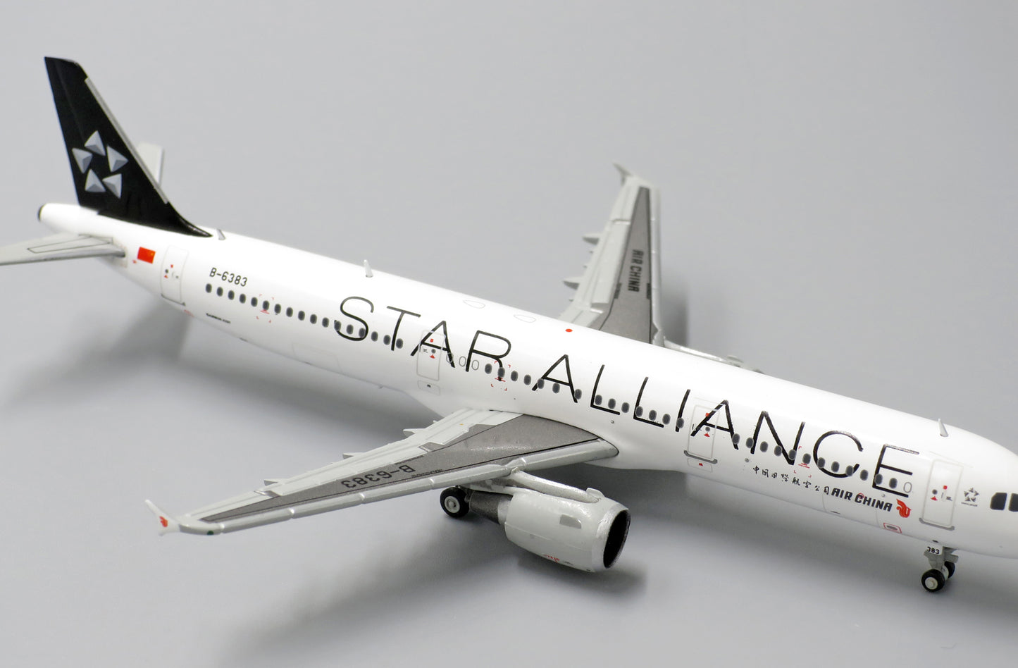JC WINGS A321 AIR CHINA "STAR ALLIANCE" REG: B-6383