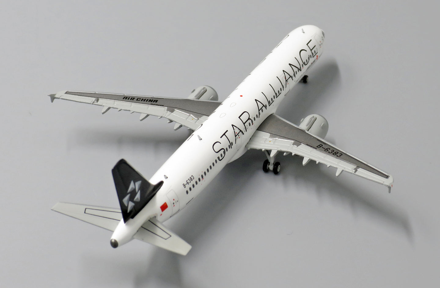 JC WINGS A321 AIR CHINA "STAR ALLIANCE" REG: B-6383