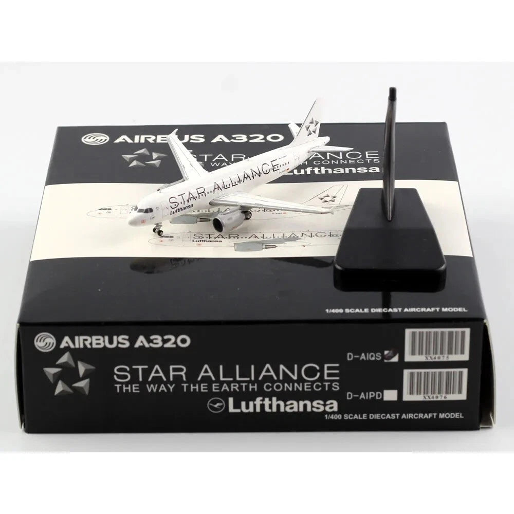 JC WINGS A320 LUFTHANSA "STAR ALLIANCE" REG: D-AIQS
