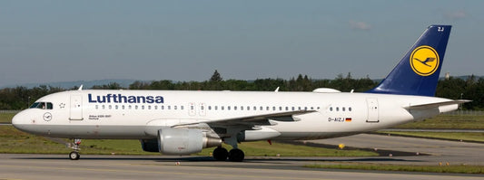JC WINGS A320 LUFTHANSA REG: D-AIZJ