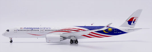JC WINGS A350-900XWB MALAYSIA AIRLINES (FLAPS DOWN) REG: 9M-MAG
