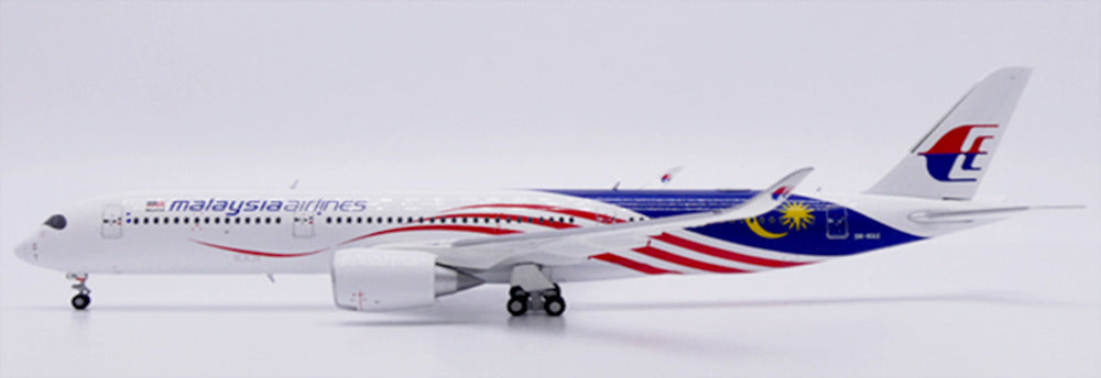 JC WINGS A350-900XWB MALAYSIA AIRLINES (FLAPS DOWN) REG: 9M-MAG