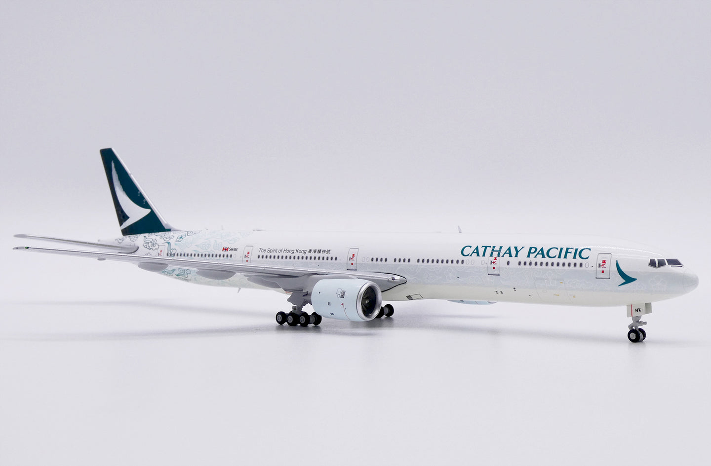 JC WINGS B777-300 CATHAY PACIFIC "THE SPIRIT OF HONG KONG" REG: B-HNK