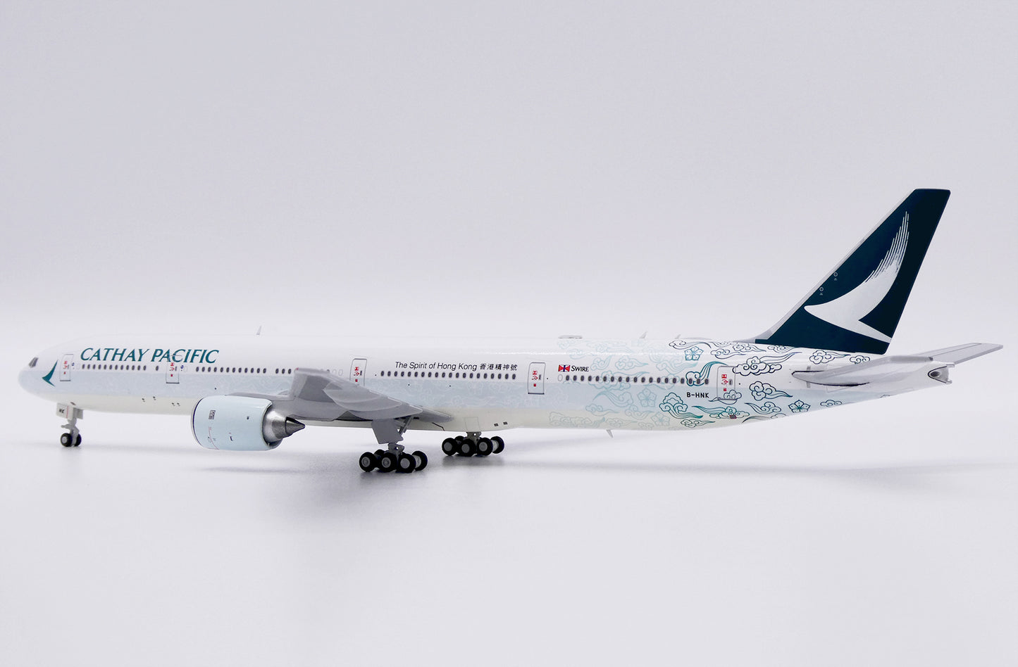 JC WINGS B777-300 CATHAY PACIFIC "THE SPIRIT OF HONG KONG" REG: B-HNK