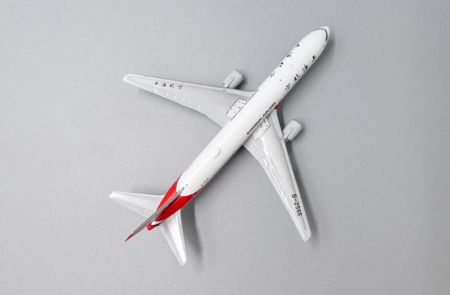 JC WINGS XX4140 1/400 B767-300(ER) SHANGHAI AIRLINES REG: B-2566