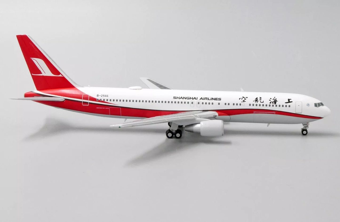 JC WINGS XX4140 1/400 B767-300(ER) SHANGHAI AIRLINES REG: B-2566