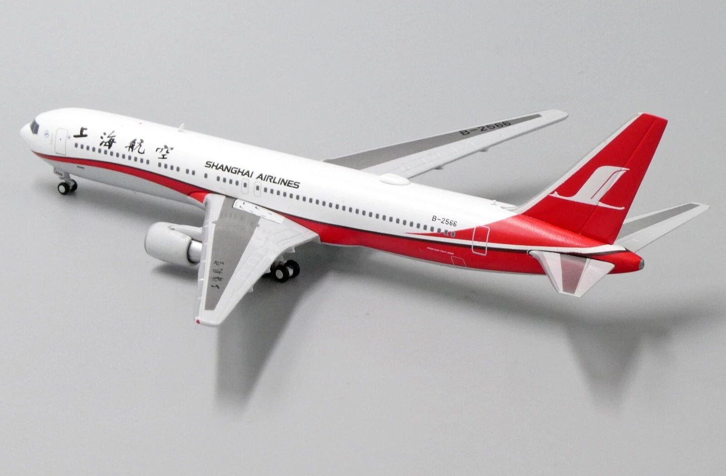 JC WINGS XX4140 1/400 B767-300(ER) SHANGHAI AIRLINES REG: B-2566