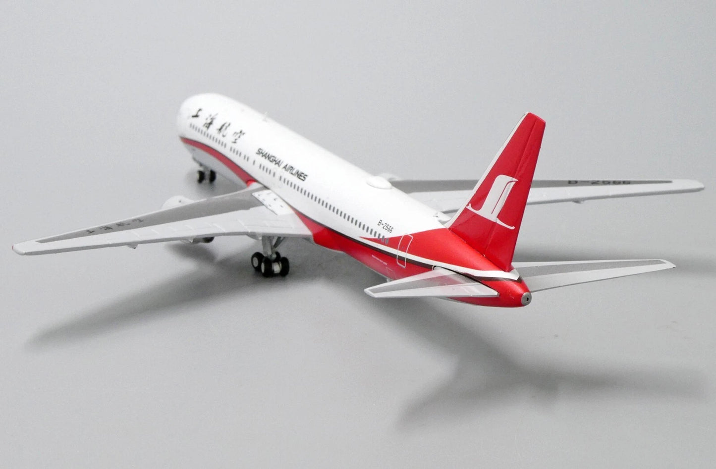 JC WINGS XX4140 1/400 B767-300(ER) SHANGHAI AIRLINES REG: B-2566