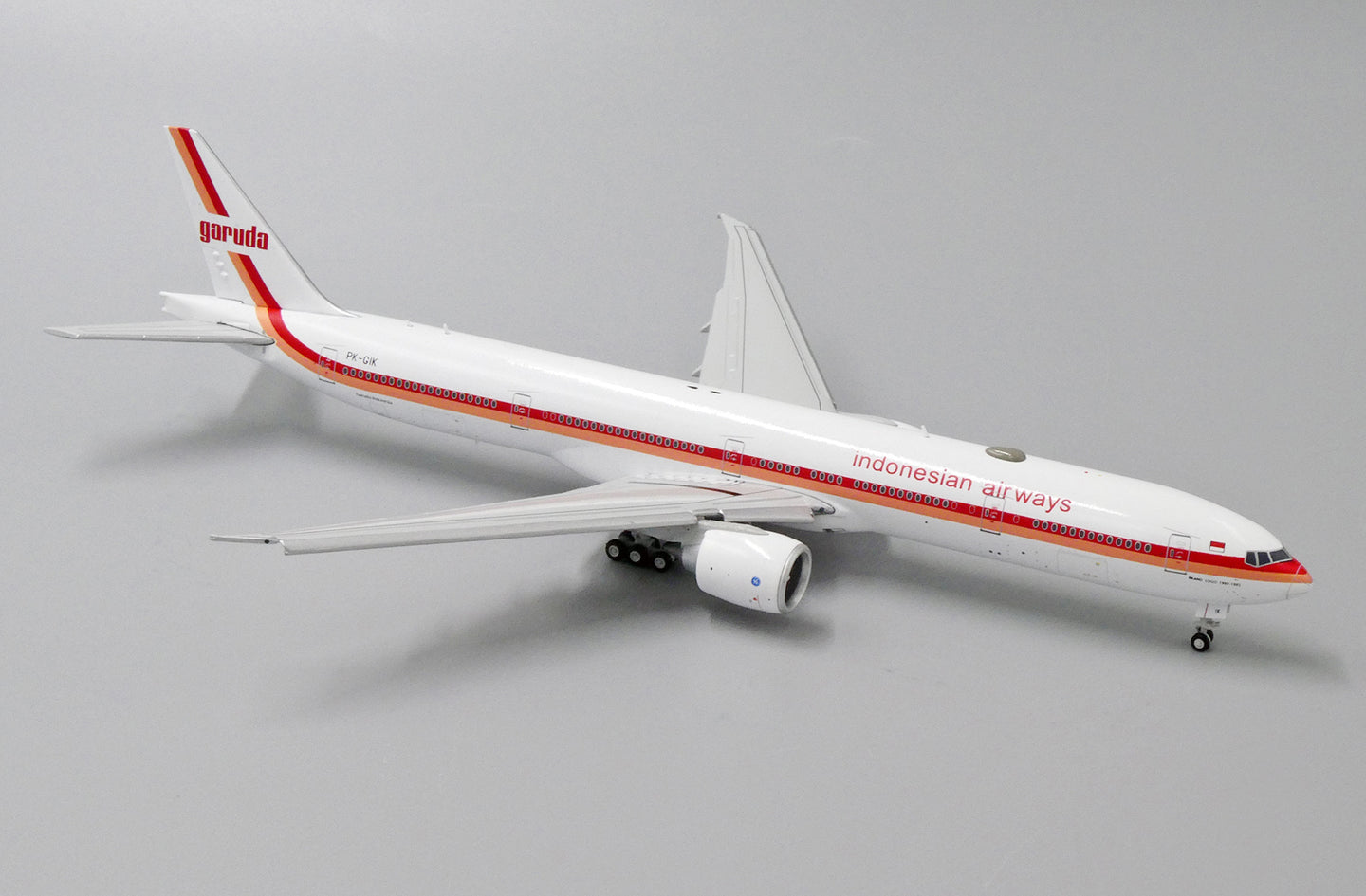 JC WINGS B777-300ER GARUDA INDONESIA (FLAP DOWN) REG: PK-GIK