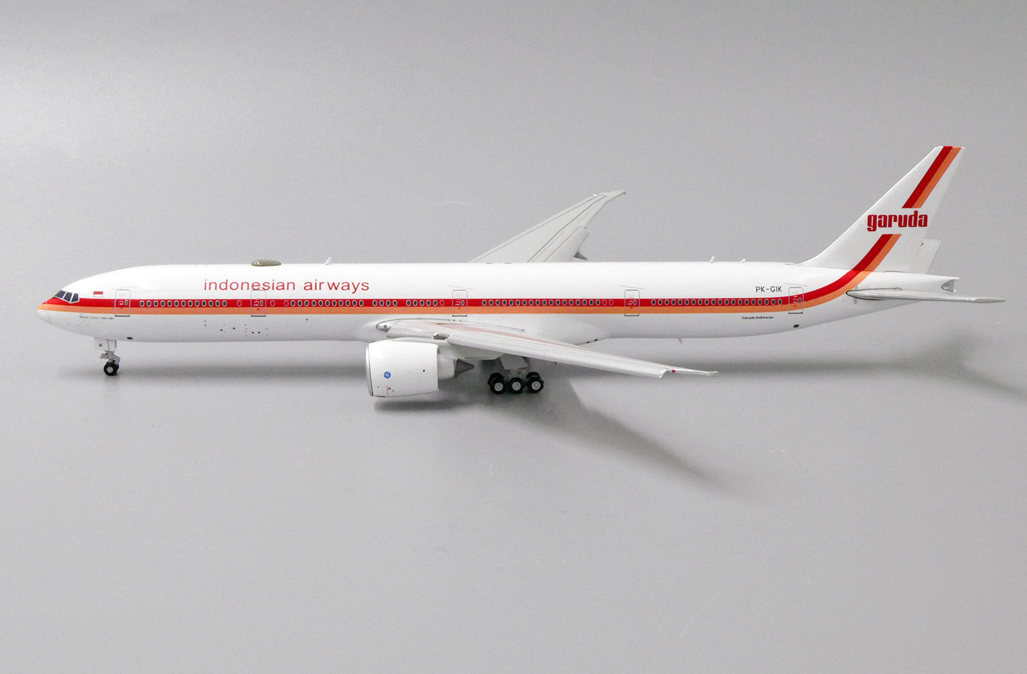JC WINGS B777-300ER GARUDA INDONESIA (FLAP DOWN) REG: PK-GIK