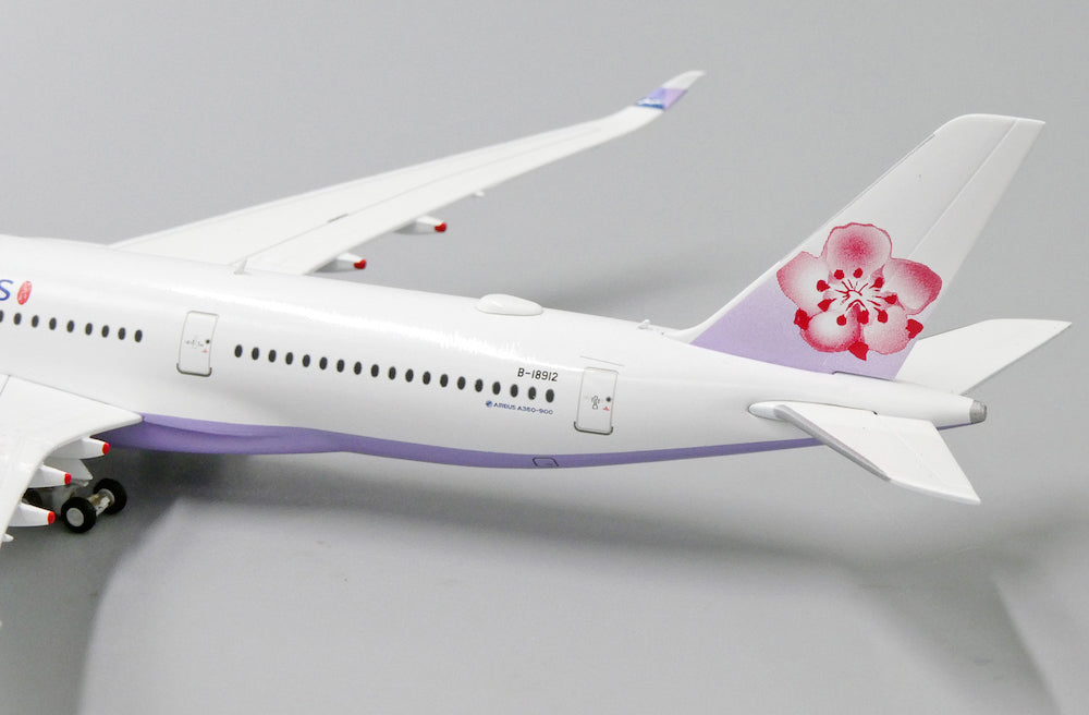 JCWINGS A350-900XWB CHINA AIRLINES REG: B-18912