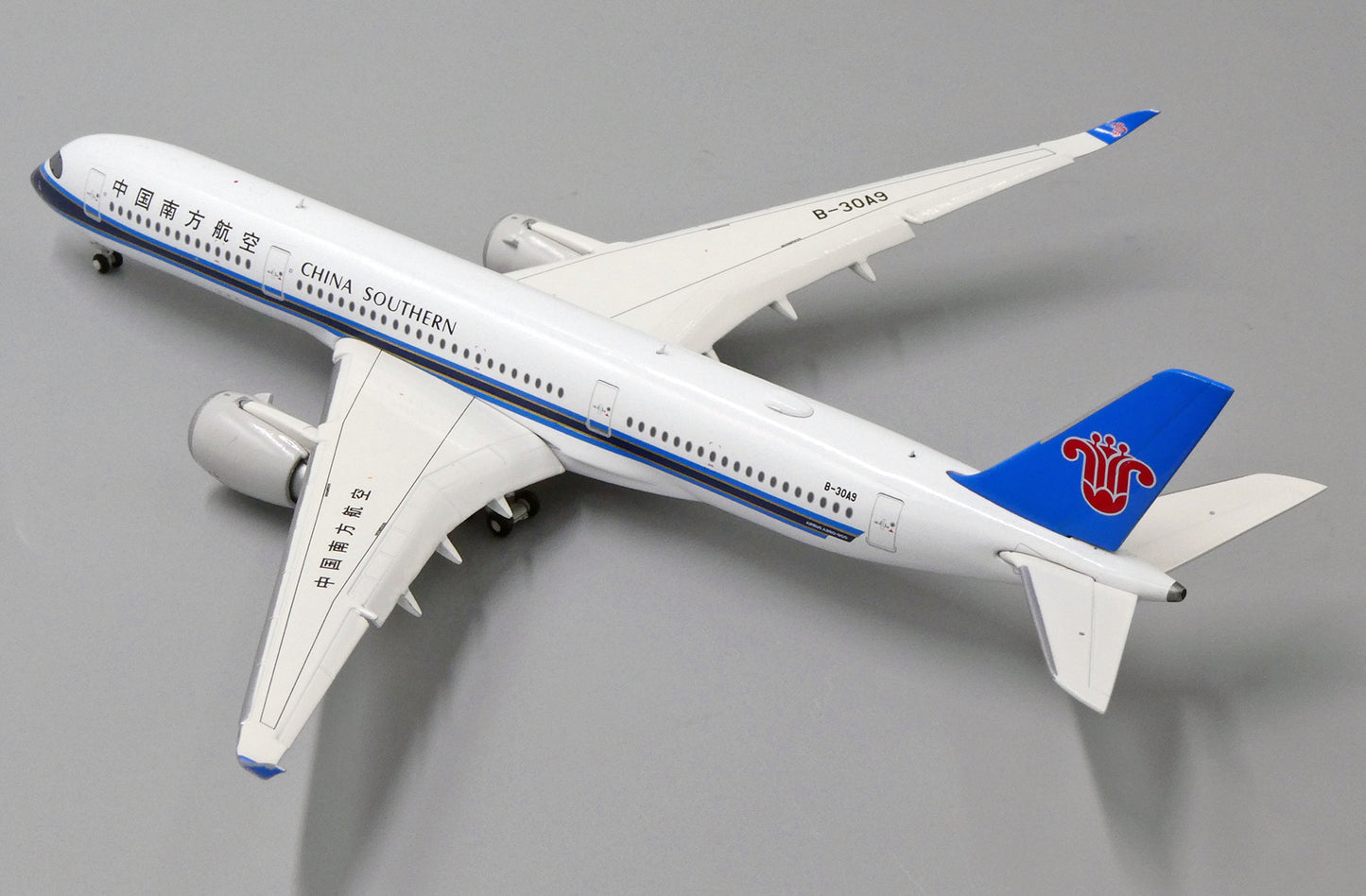 JC WINGS A350-900XWB CHINA SOUTHERN AIRLINES REG: B-30A9