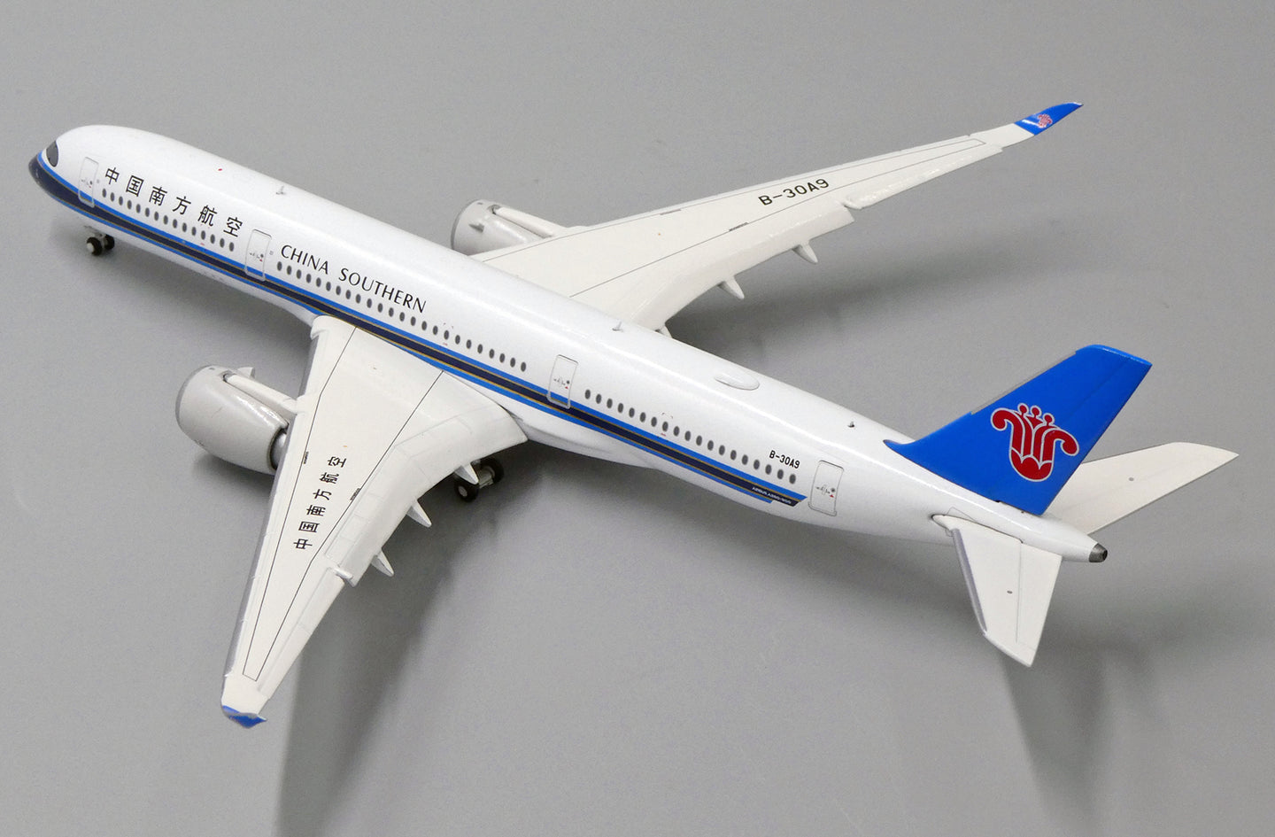 JC WINGS A350-900XWB CHINA SOUTHERN AIRLINES REG: B-30A9