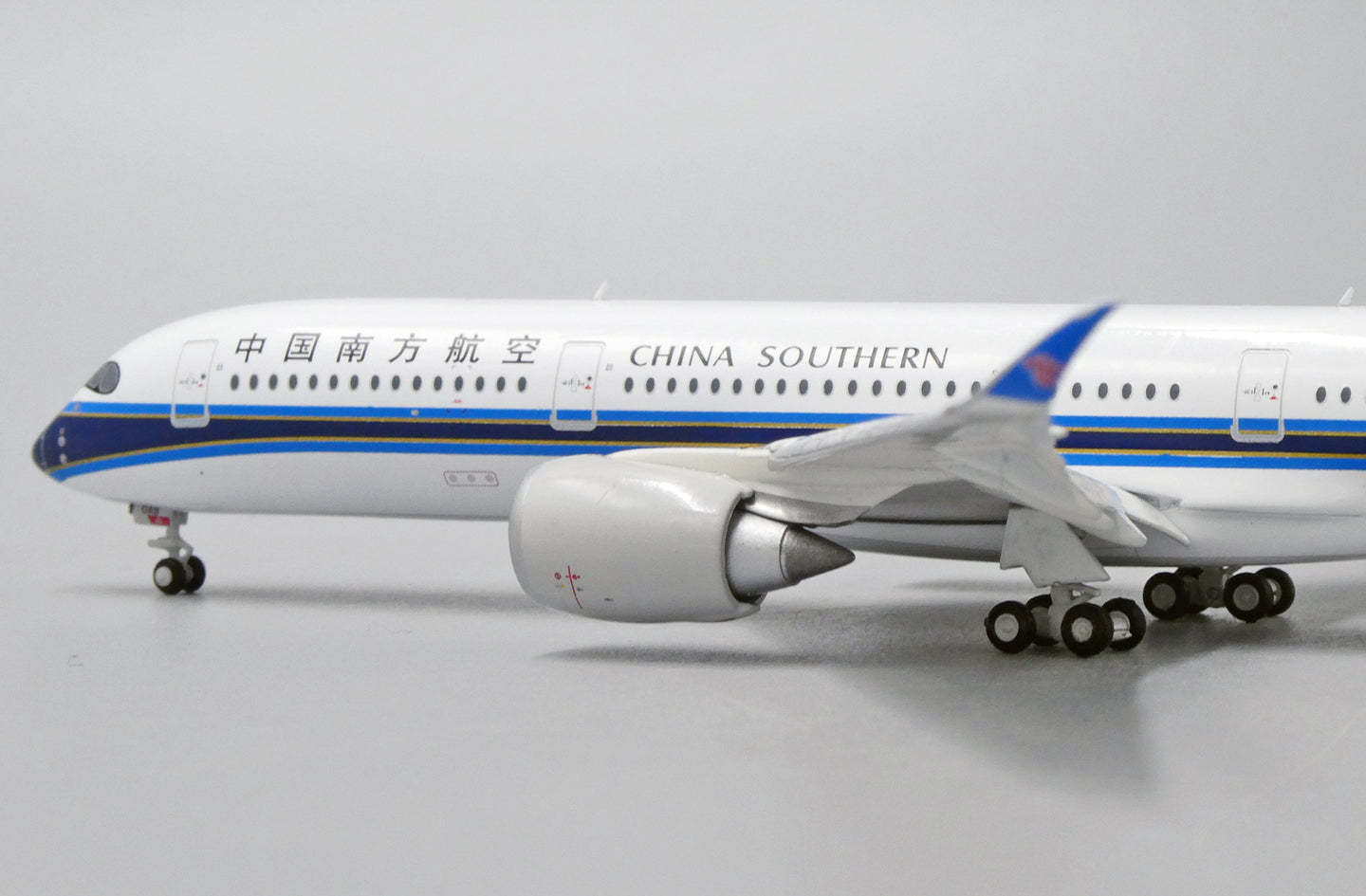 JC WINGS A350-900XWB CHINA SOUTHERN AIRLINES REG: B-30A9