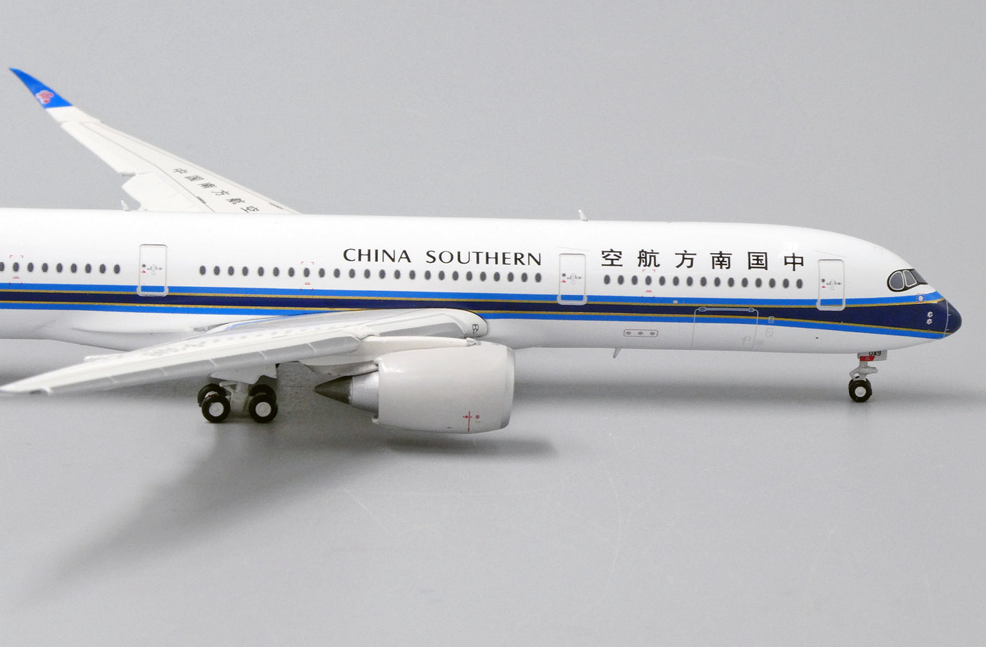 JC WINGS A350-900XWB CHINA SOUTHERN AIRLINES REG: B-30A9