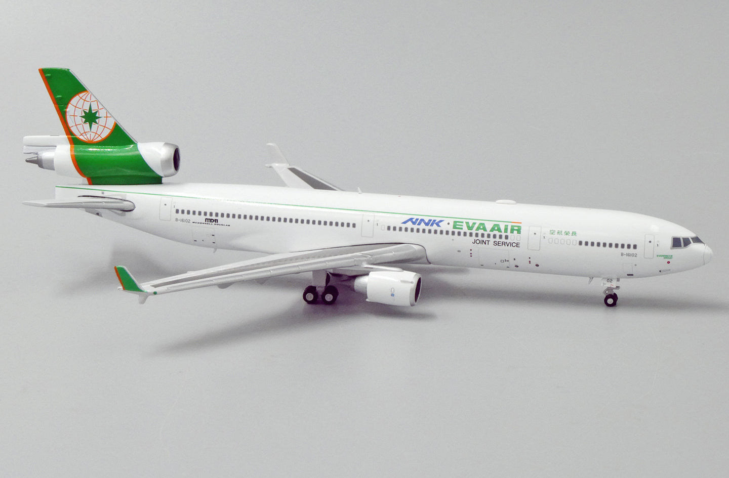 JCWINGS MD-11 EVA AIR REG: B-16102