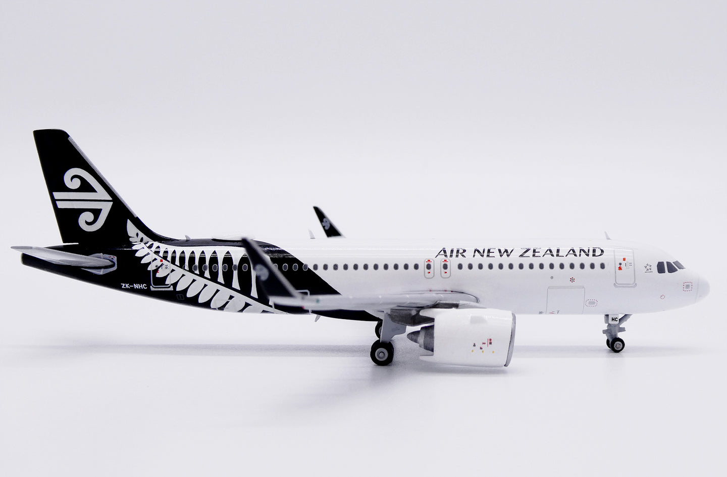 JC WINGS A320NEO AIR NEW ZEALAND REG: ZK-NHC